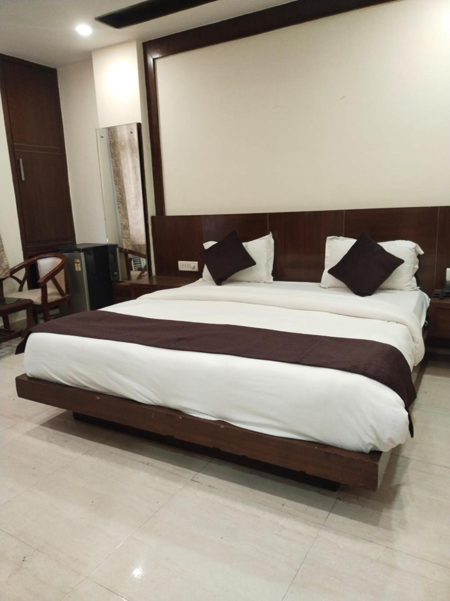 ניו דלהי Hotel Lav Kush Deluxe At Paharganj מראה חיצוני תמונה